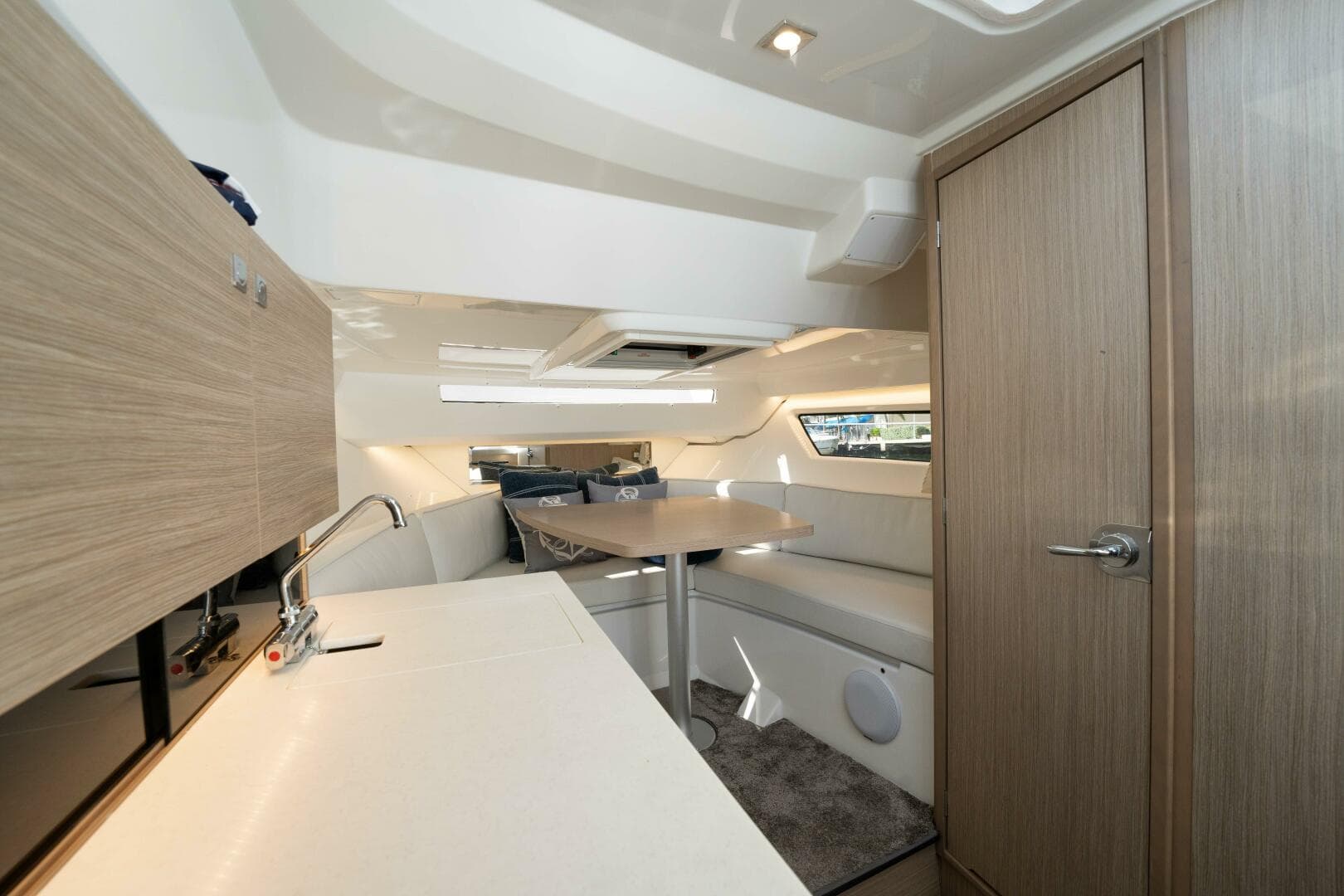 2024 Jeanneau Leader 9.0WA S2