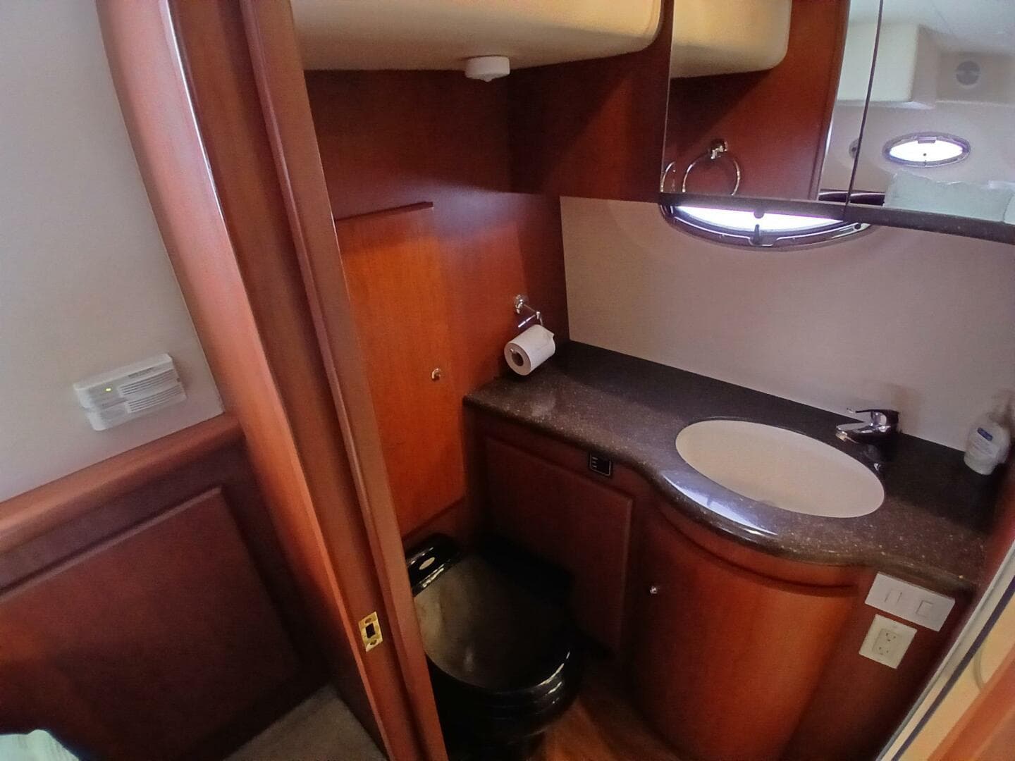 2006 Silverton 35 Motor Yacht