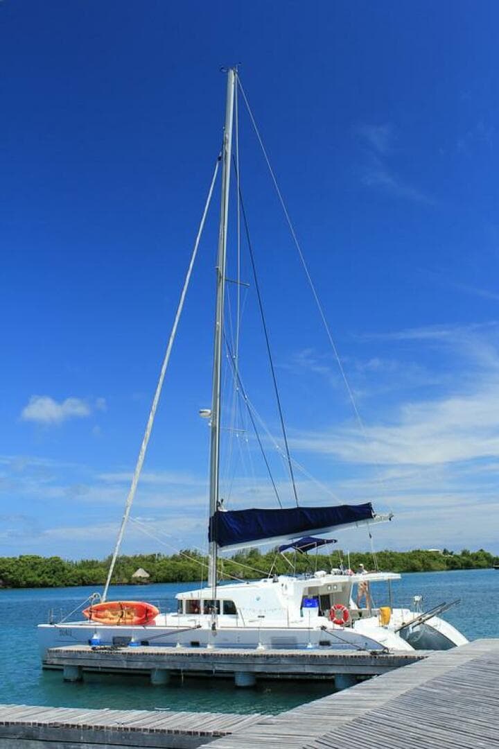 2007-lagoon-500-sail-9552293-20240920170950037-1_XLARGE.jpg