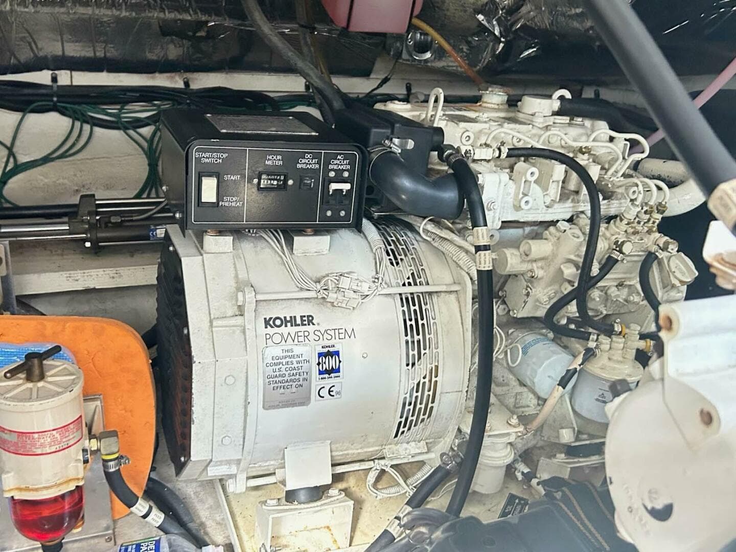 1997 Cruisers Yachts 4270 Esprit