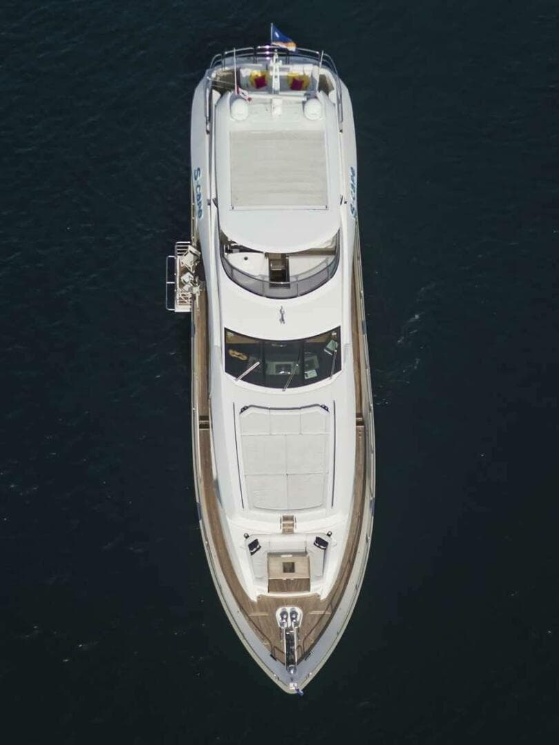 2017 Sunseeker 95 Yacht