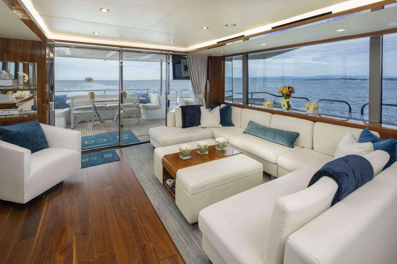 2017 Sunseeker 95 Yacht