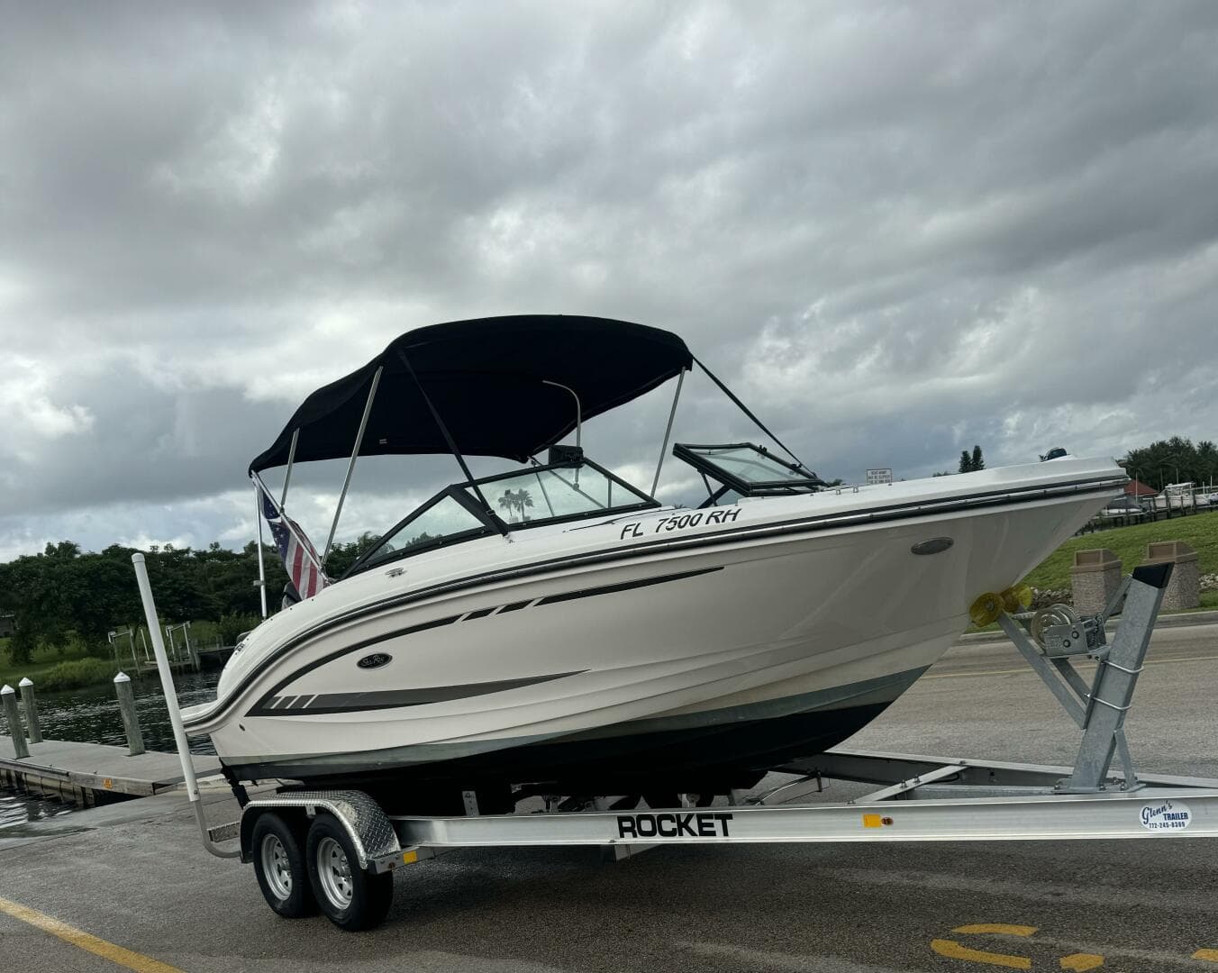 2017 Sea Ray 19 SPX