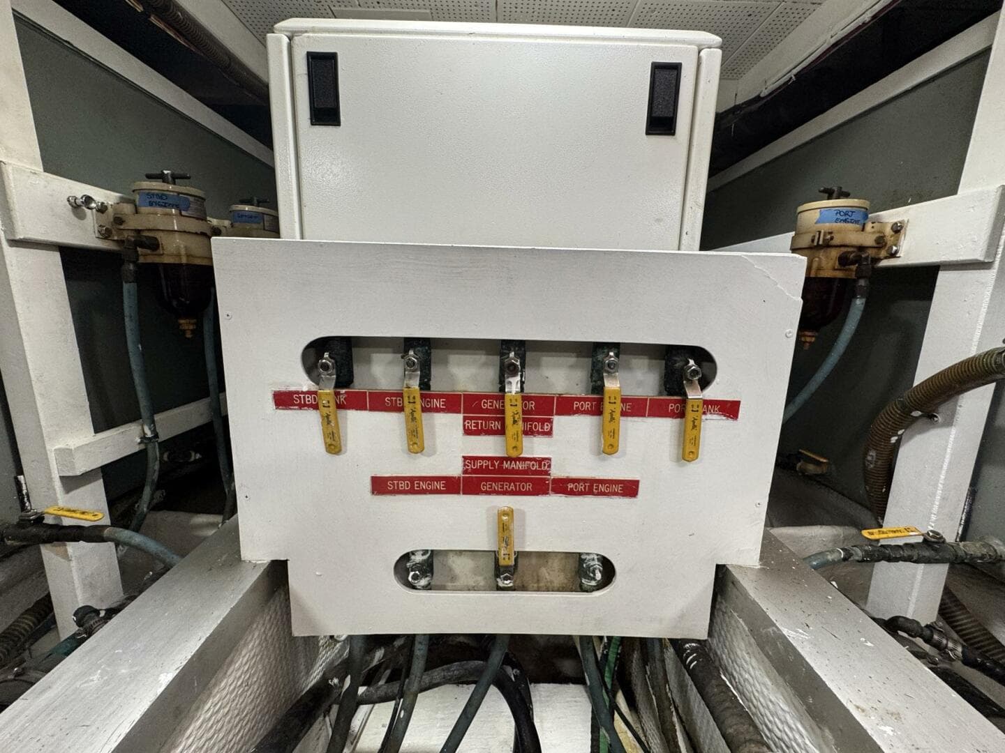 1989 Grand Banks 42 Motor Yacht