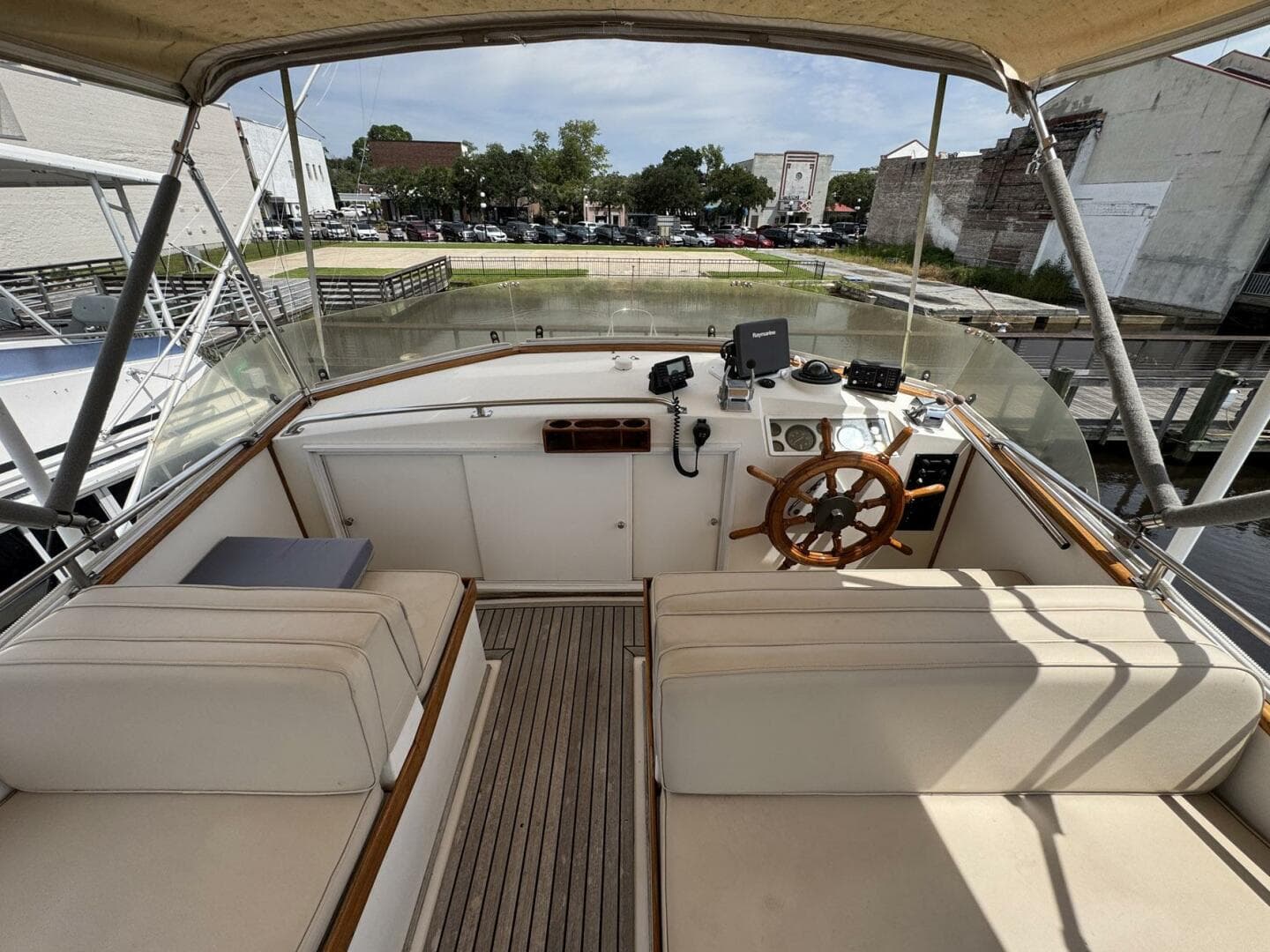 1989 Grand Banks 42 Motor Yacht