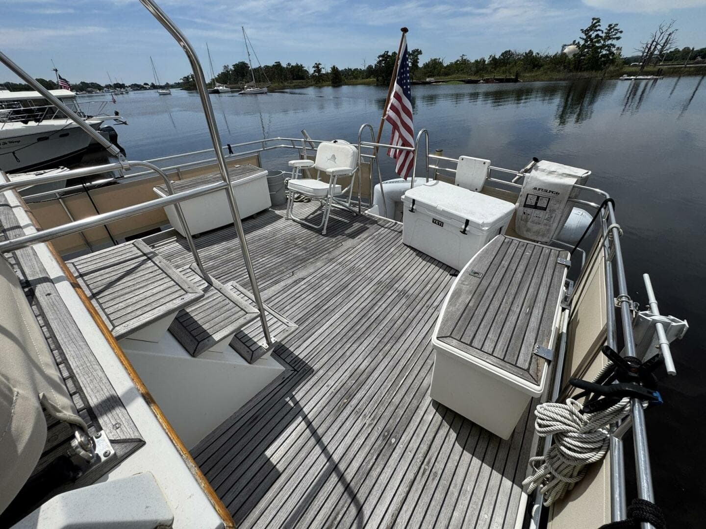 1989 Grand Banks 42 Motor Yacht