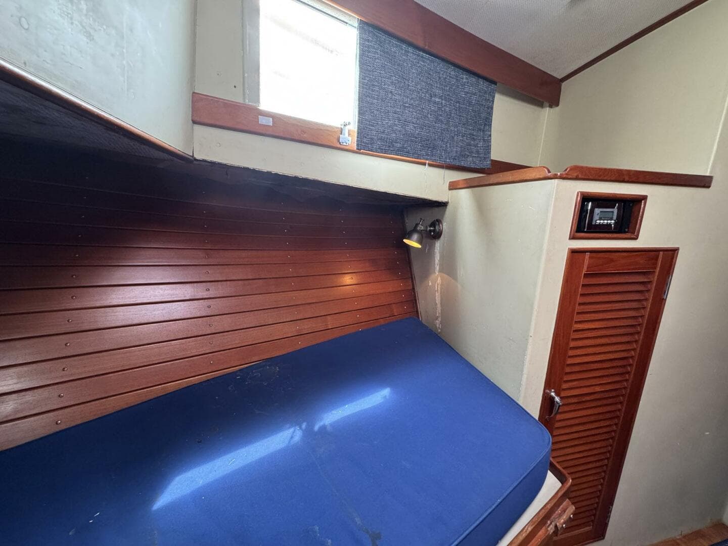 1989 Grand Banks 42 Motor Yacht