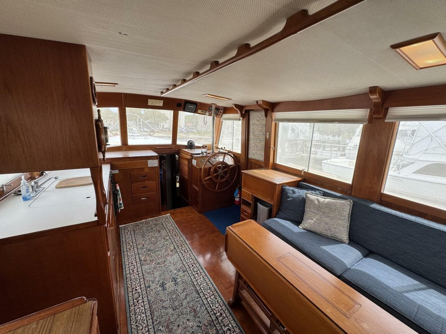 1989 Grand Banks 42 Motor Yacht