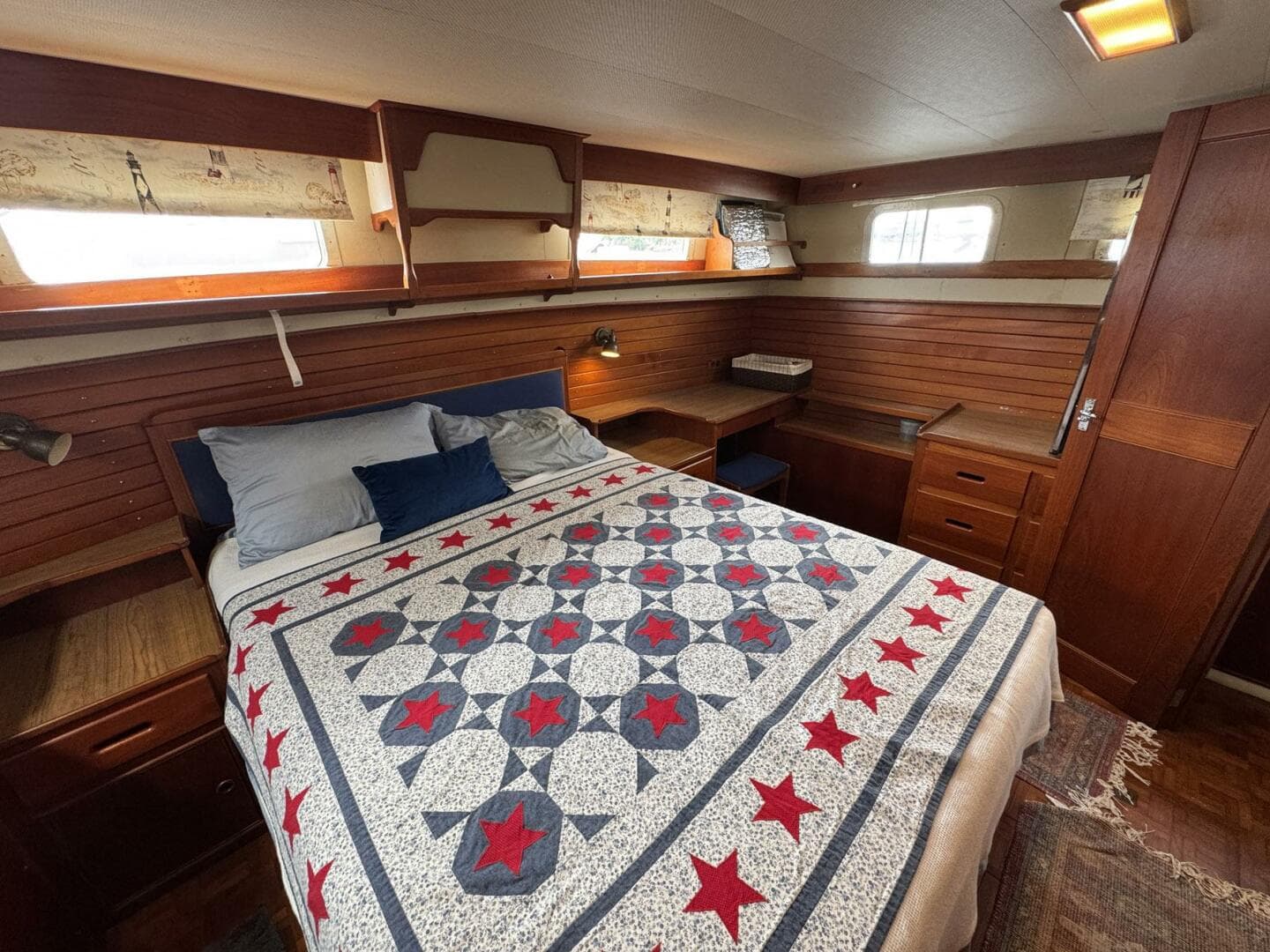 1989 Grand Banks 42 Motor Yacht