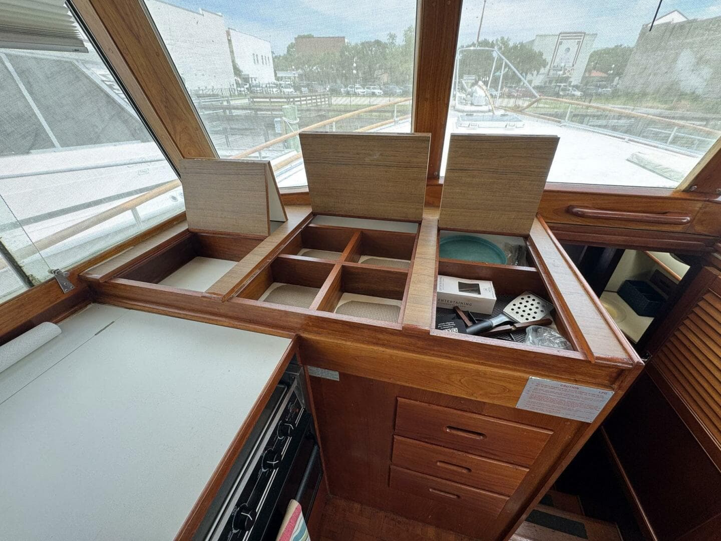 1989 Grand Banks 42 Motor Yacht