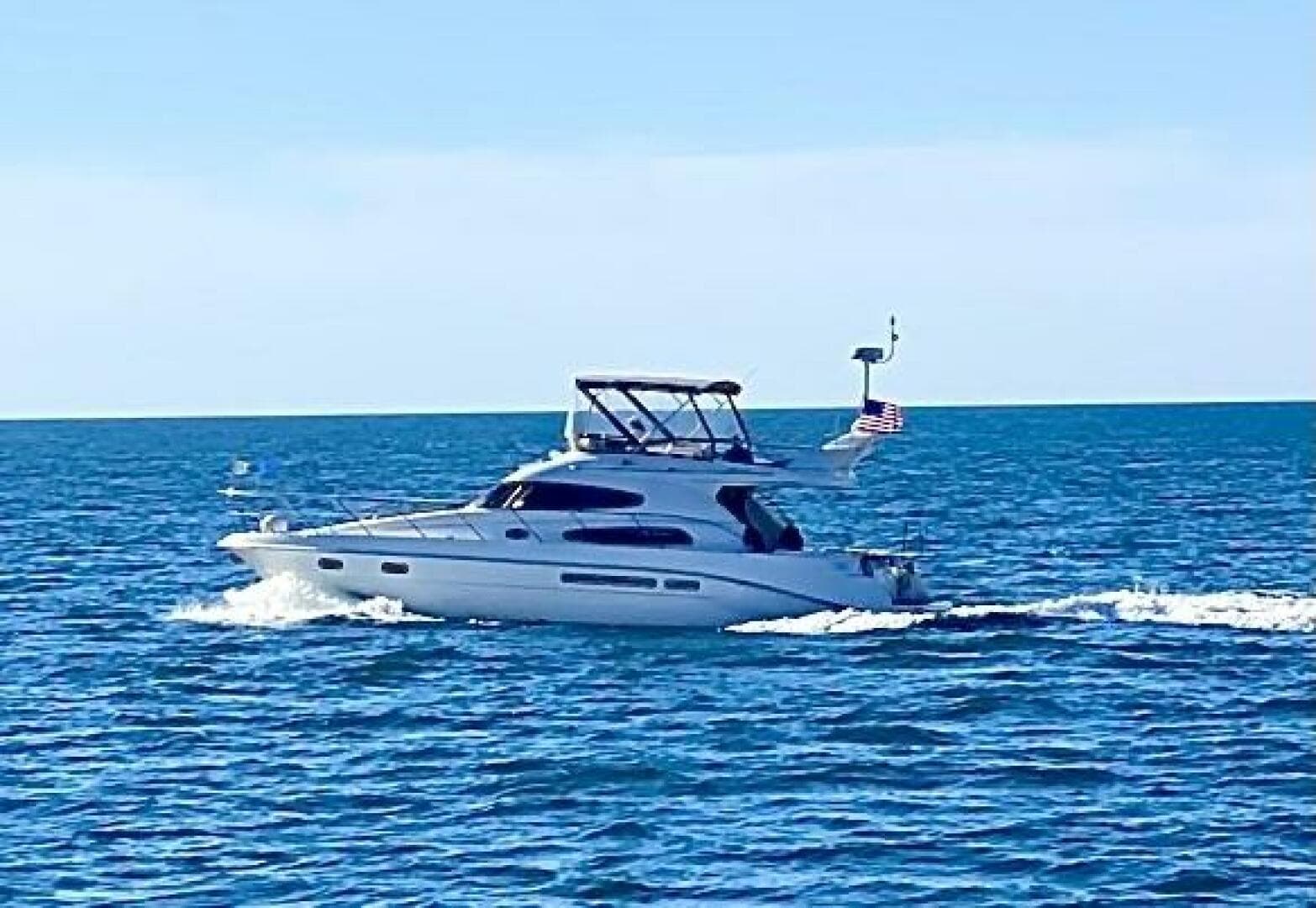 47' Sealine underway3