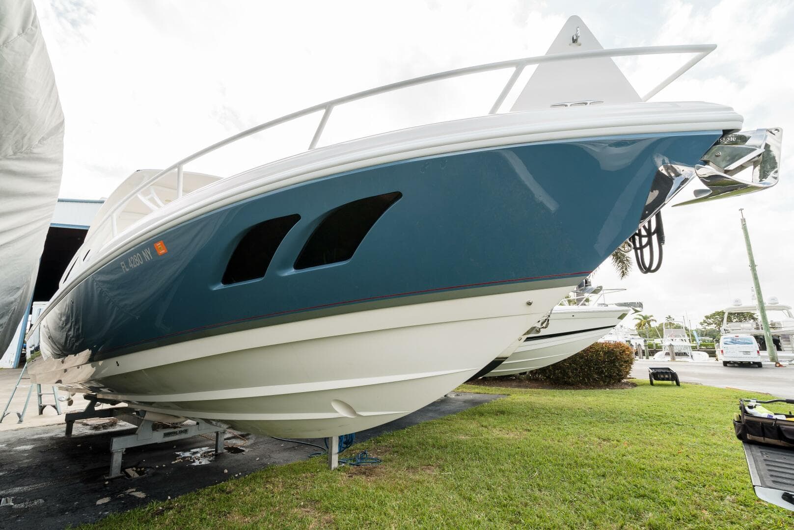 2010 Intrepid 370 Cuddy