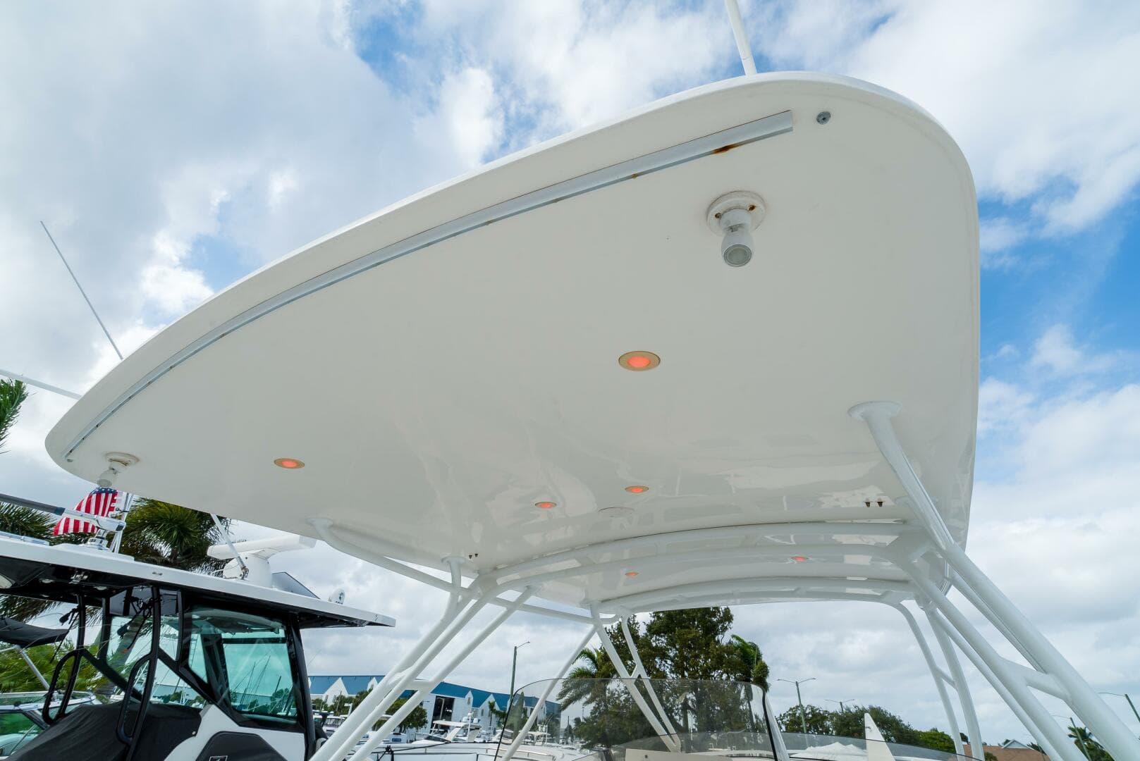 2010 Intrepid 370 Cuddy