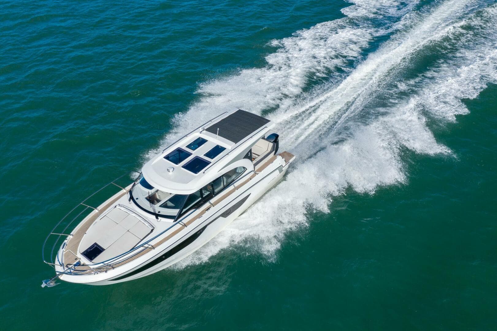 2026 Beneteau Antares 11