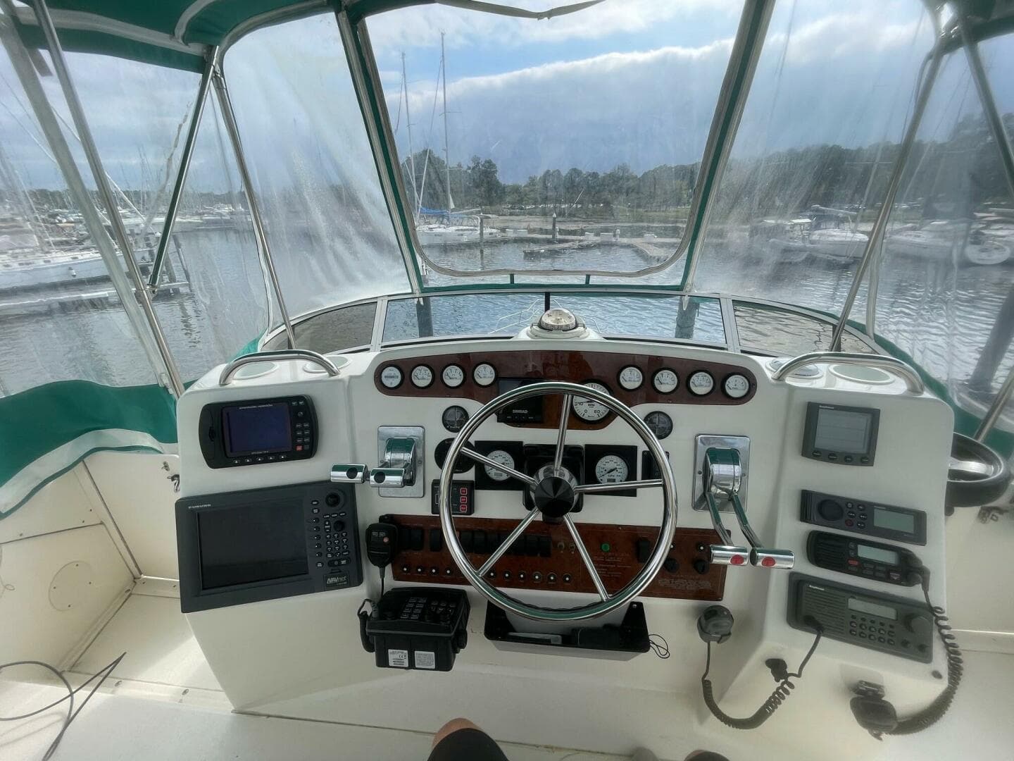 2002 Silverton 392MY