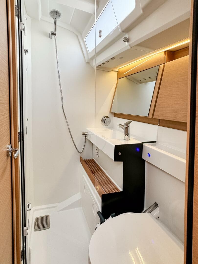 2023 Jeanneau Sun Odyssey 440 #442