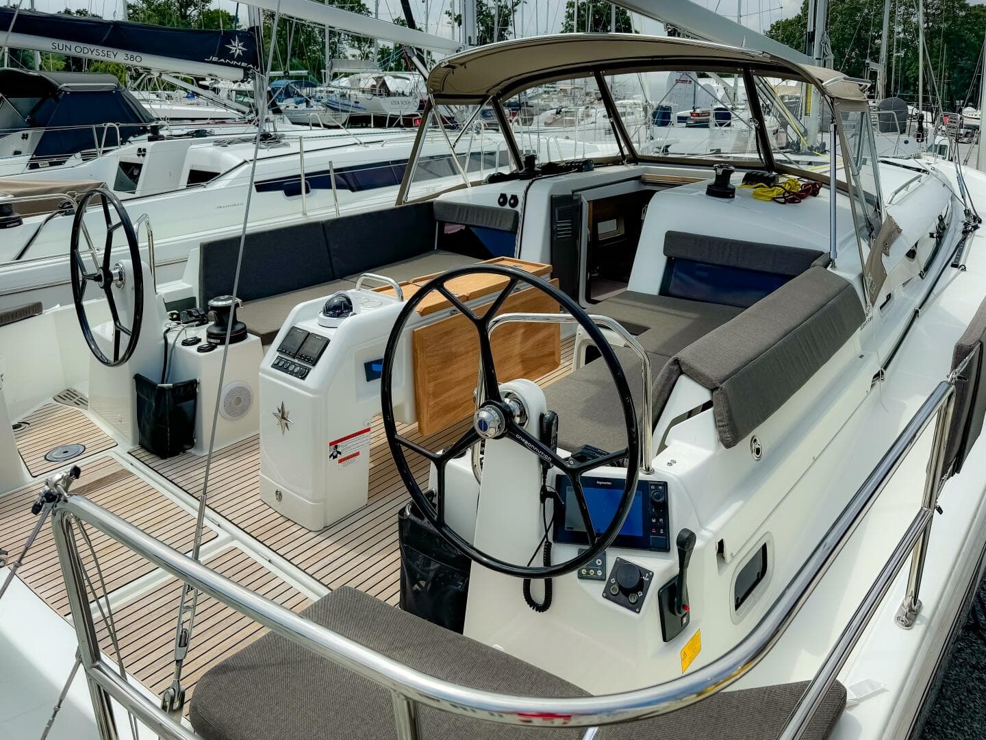 2023 Jeanneau Sun Odyssey 440 #442