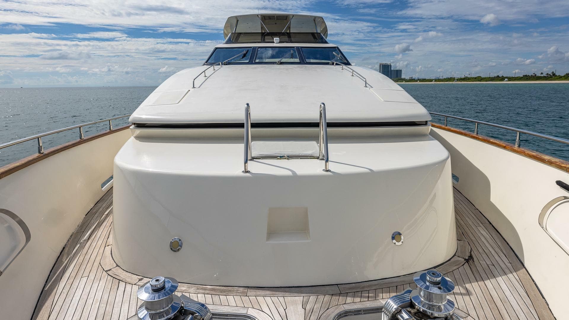 2000 Azimut 