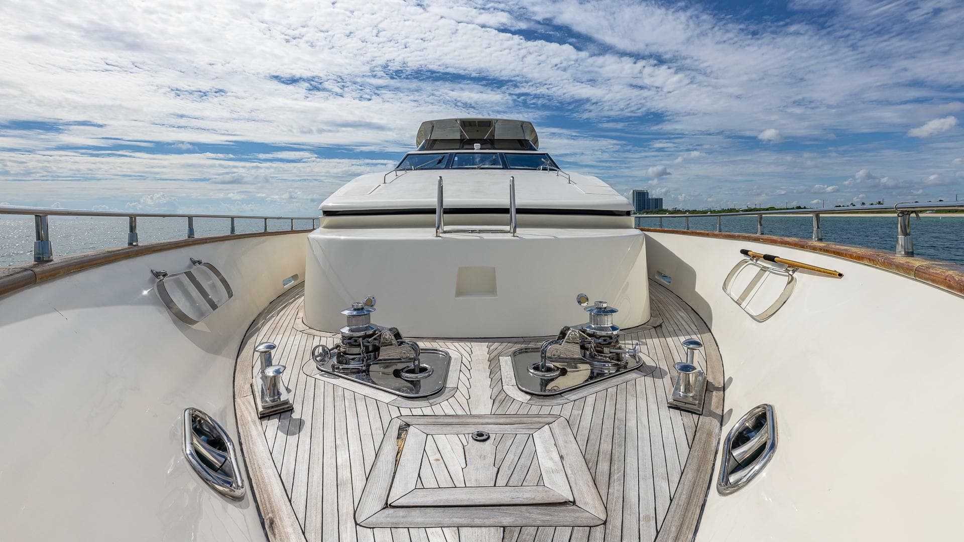 2000 Azimut 