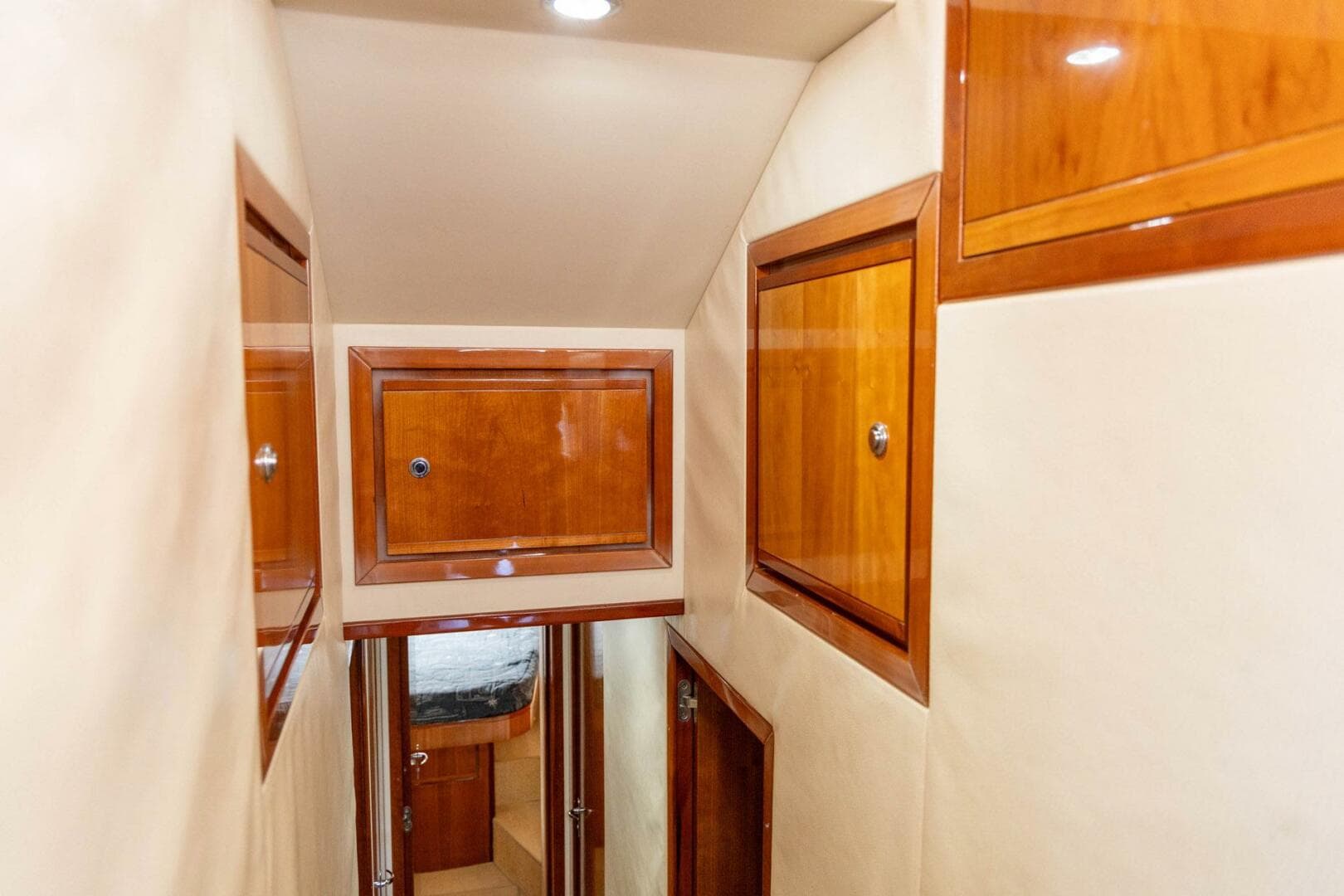 2006 Bertram 510 Convertible