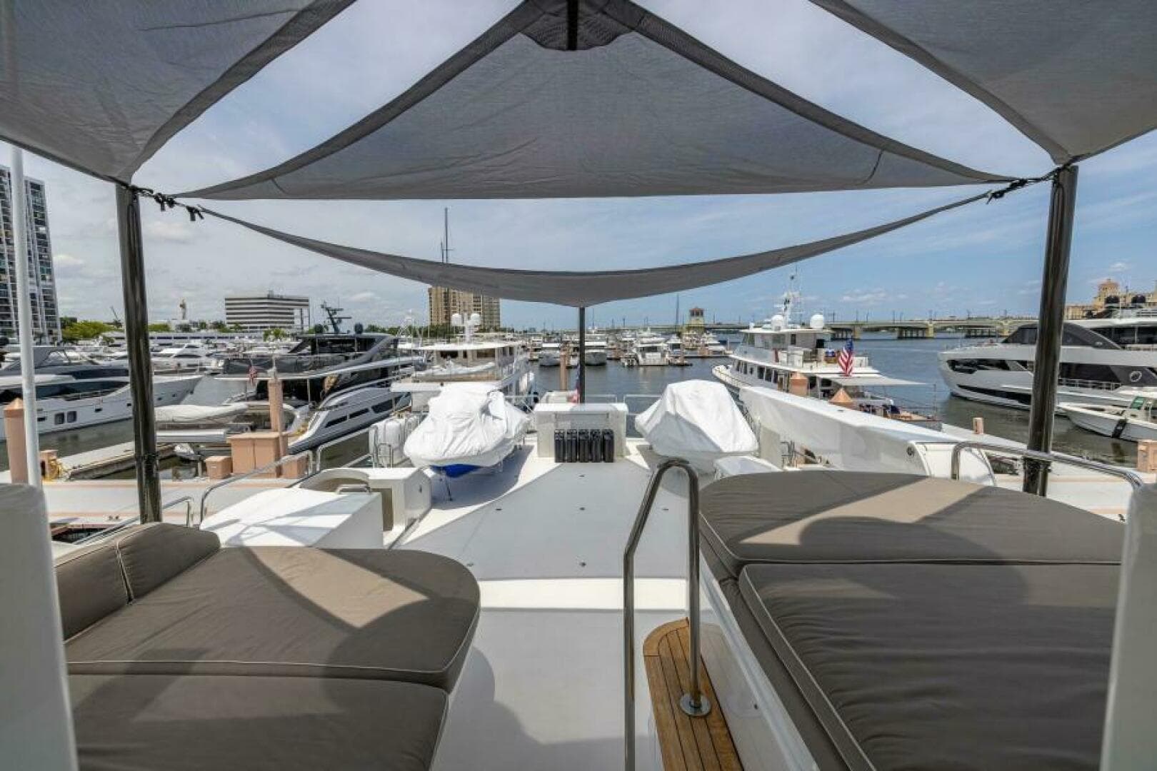 2014 Westport Motoryacht