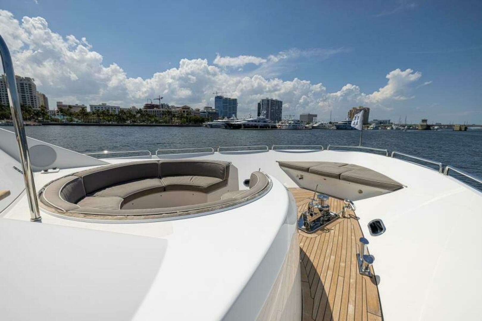 2014 Westport Motoryacht
