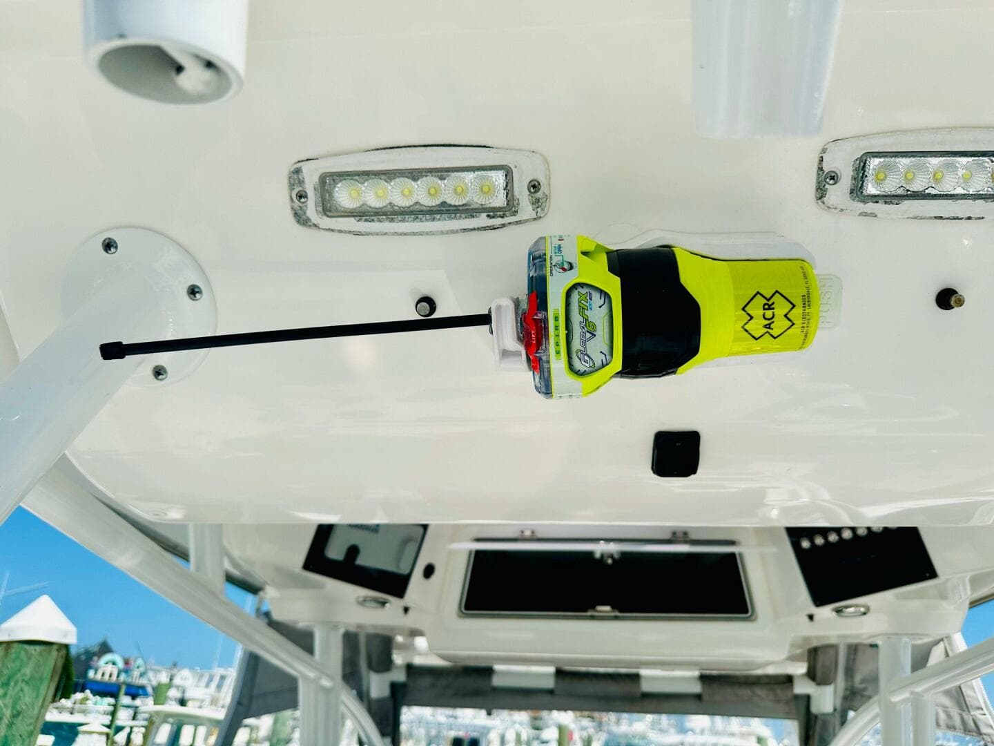 2019 Sea Fox 328 Commander