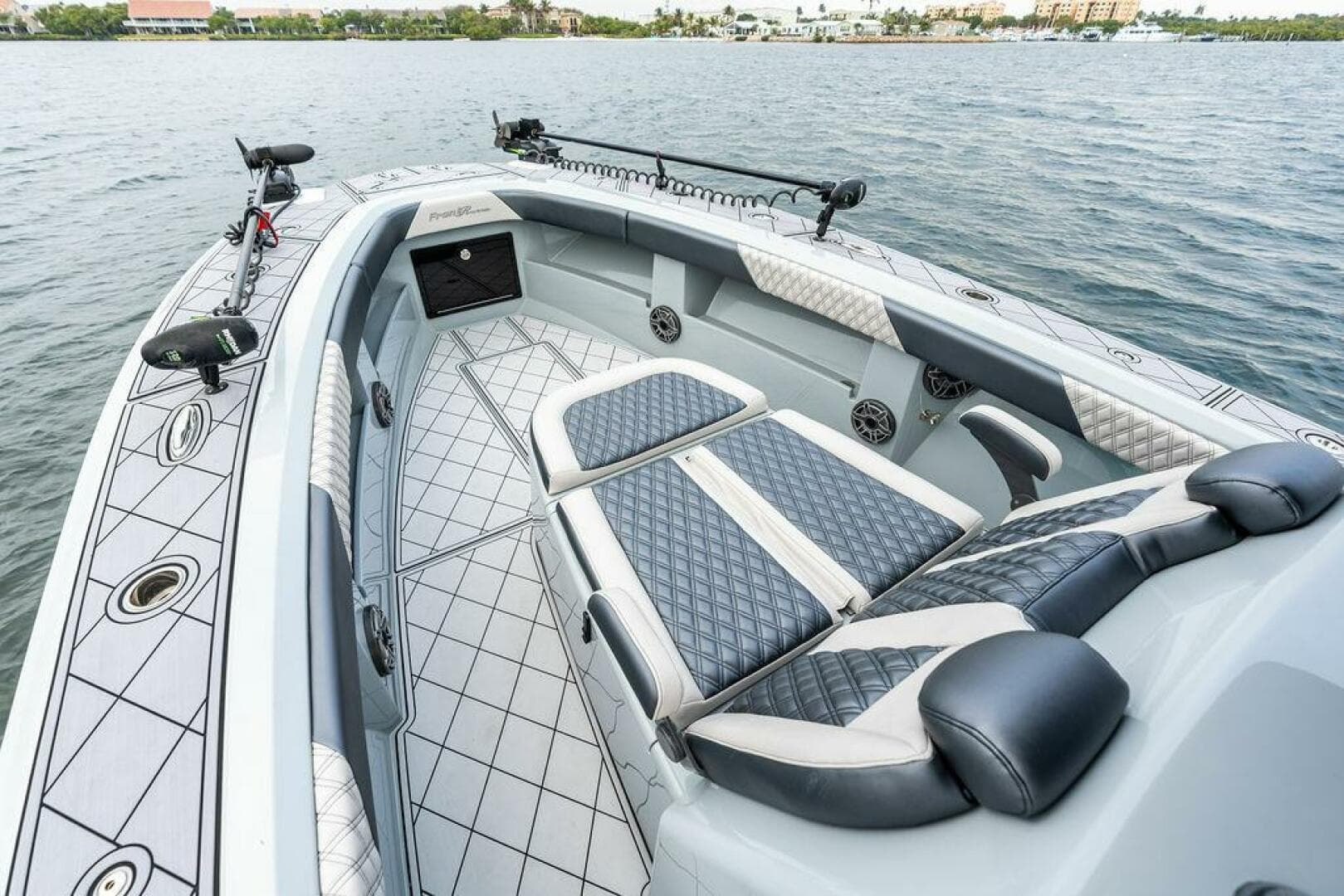 2020 Front Runner 39 CC