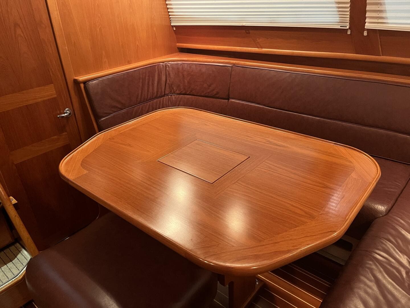 2003 Fantasi 44 Pilot House