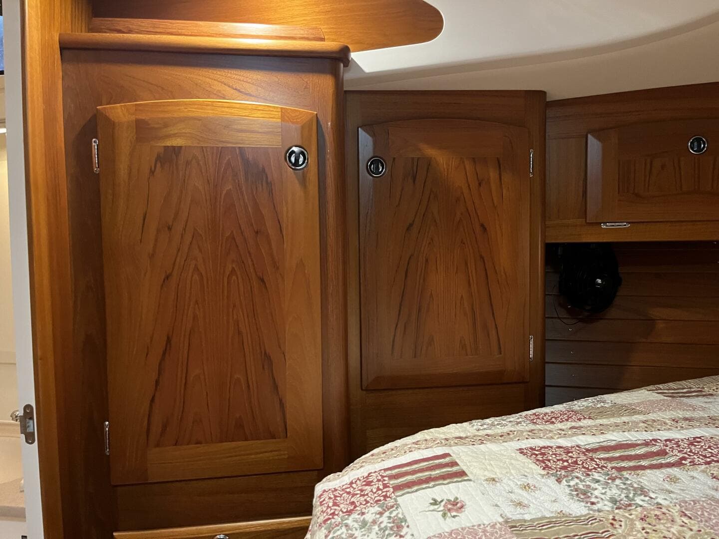 2003 Fantasi 44 Pilot House