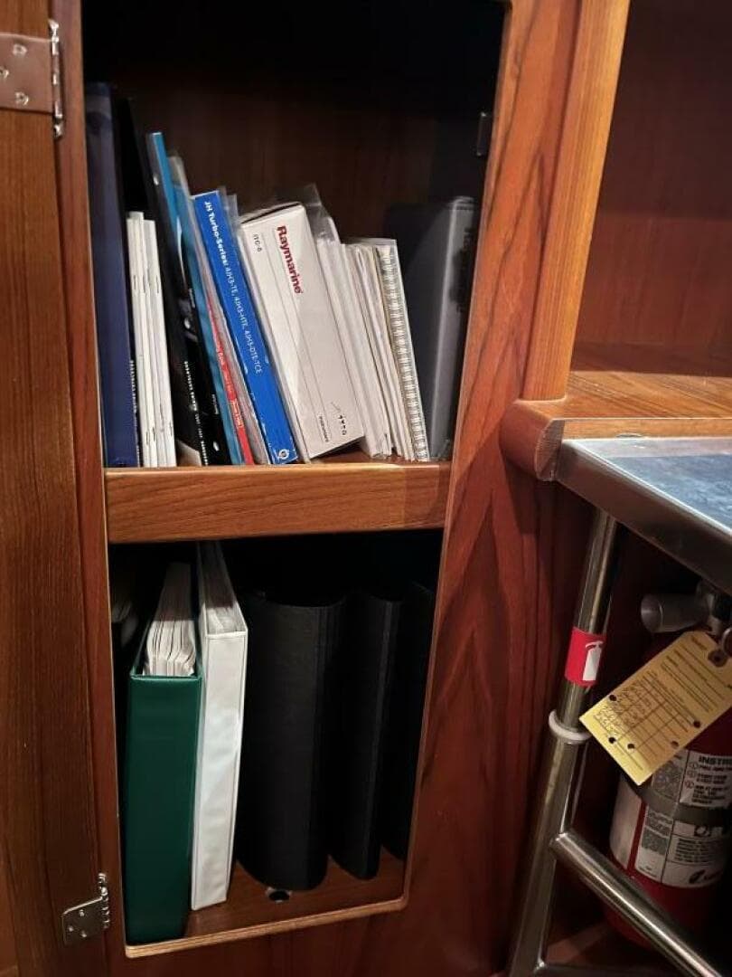 2003 Fantasi 44 Pilot House