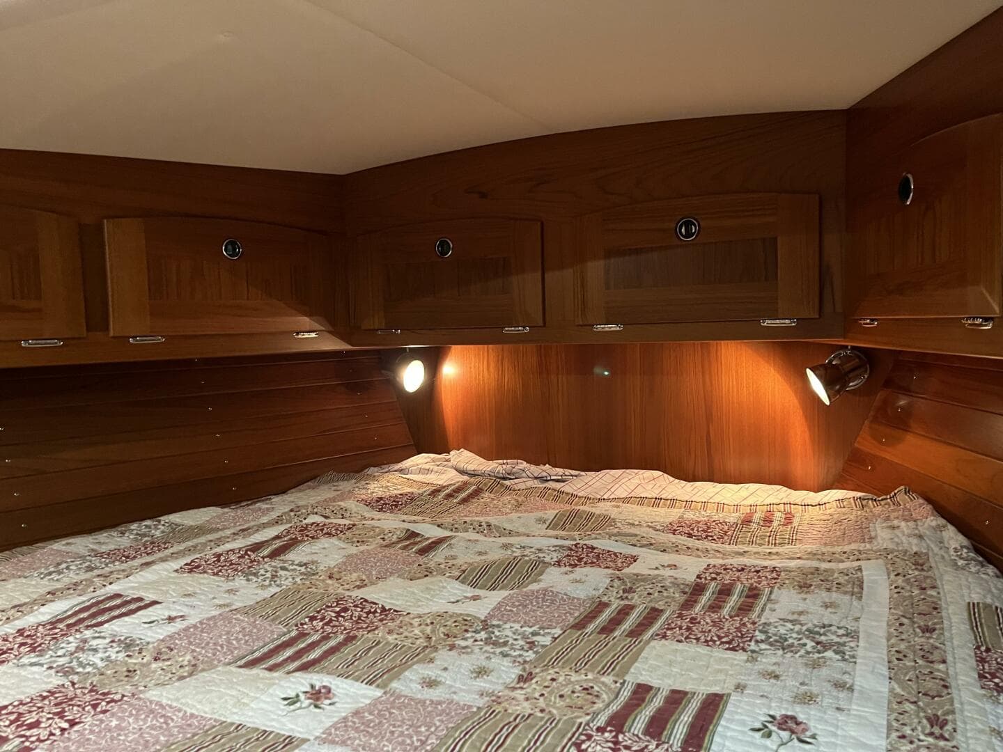 2003 Fantasi 44 Pilot House