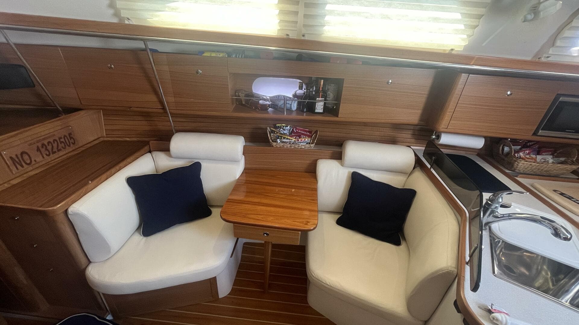 2014 Catalina 385