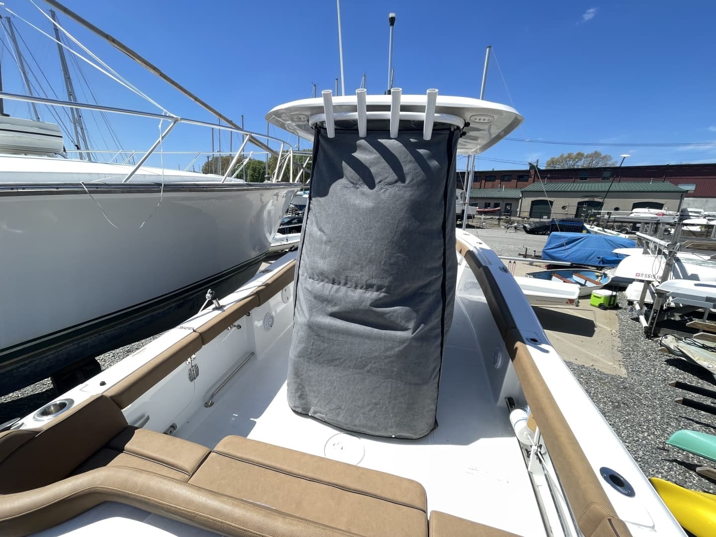2022 Sea Hunt 265 Ultra
