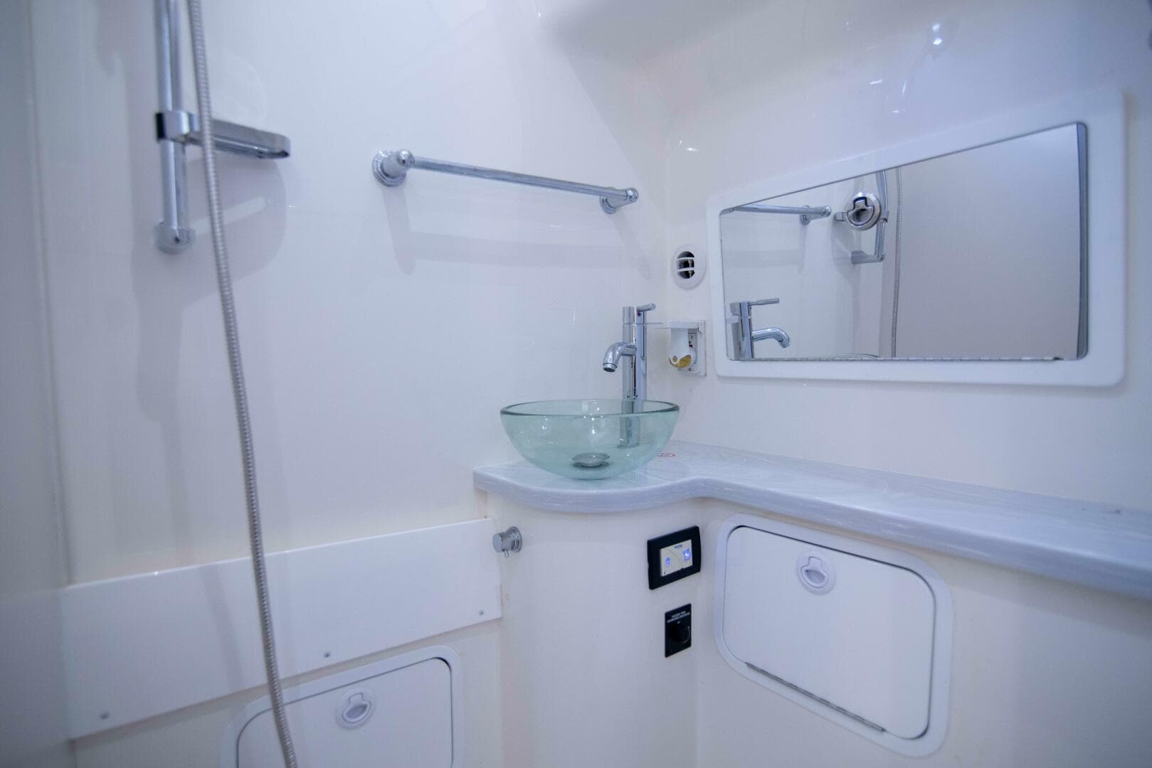 Regulator 41 2021 - Interior Head