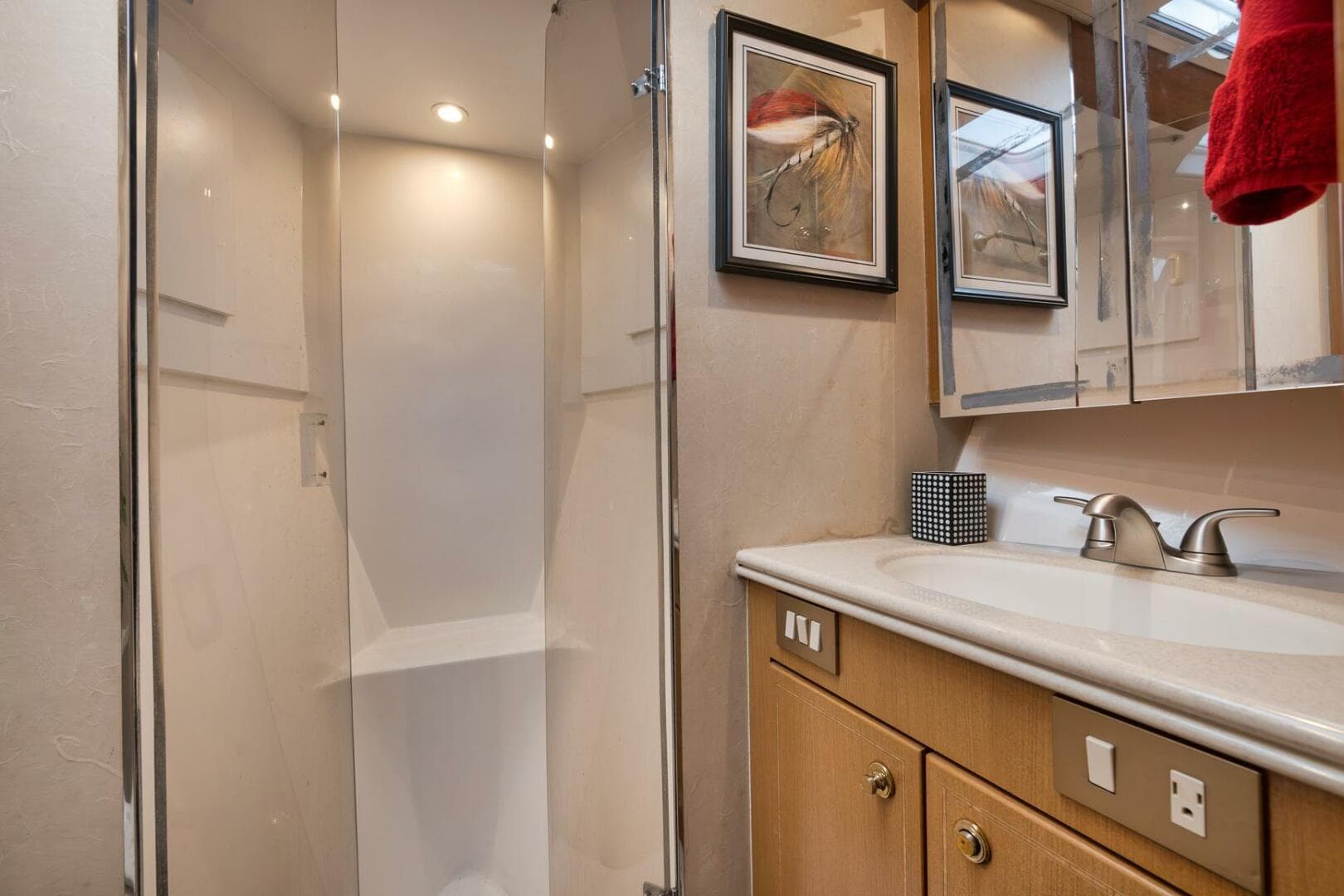 Ocean 57 Positive Attitude - Interior Head