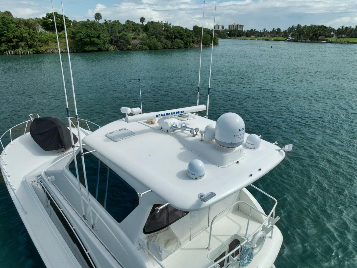 Ocean 57 Positive Attitude - Exterior Profile