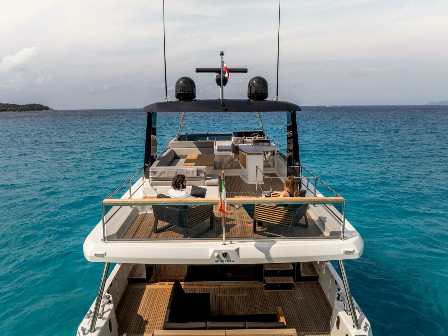 2026 Beneteau Grand Trawler 63