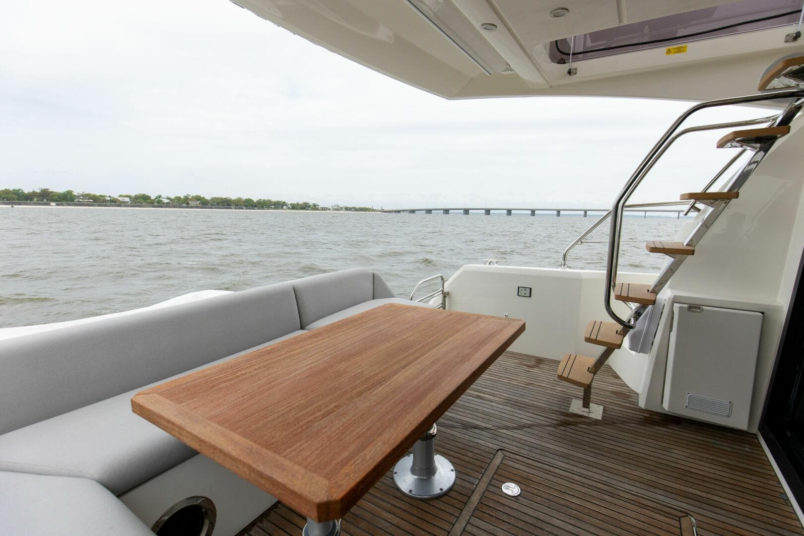 2023 Prestige 460 Flybridge "Pass-N-Bye"