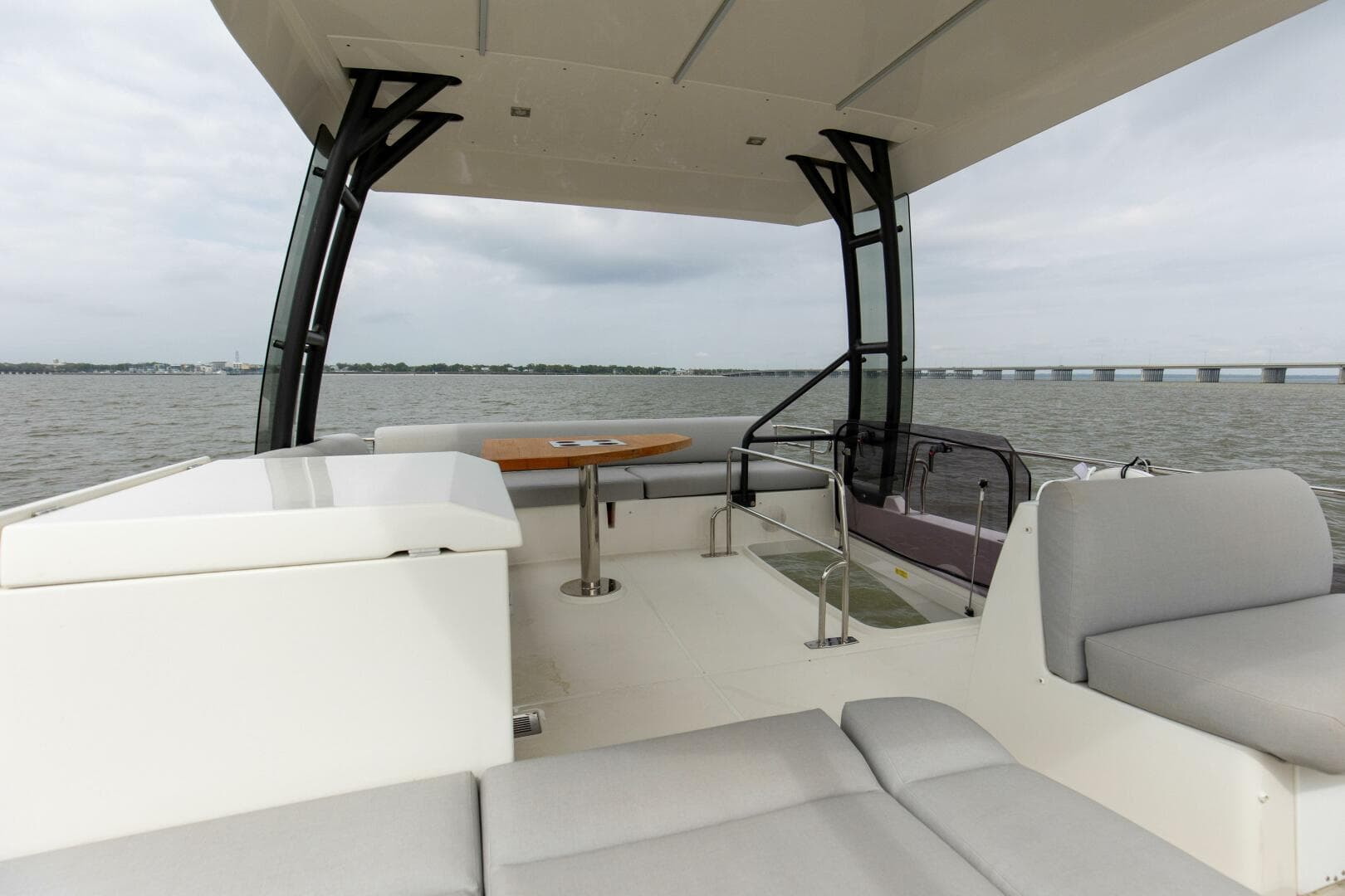2023 Prestige 460 Flybridge "Pass-N-Bye"