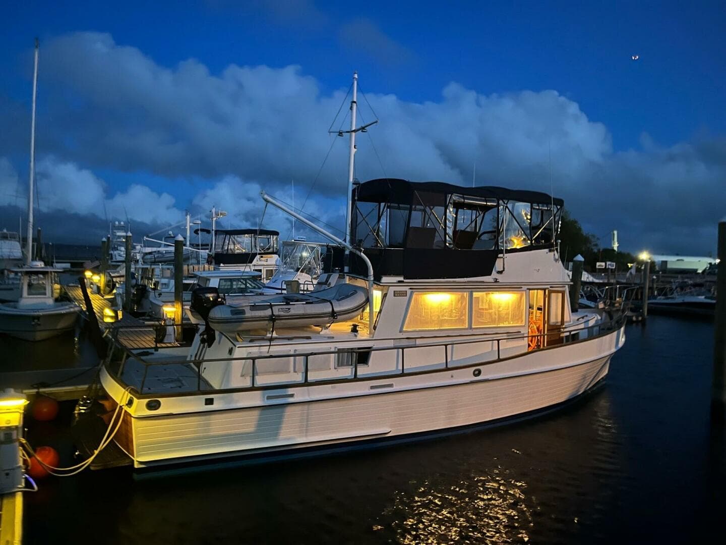 1976 Grand Banks 42 Classic