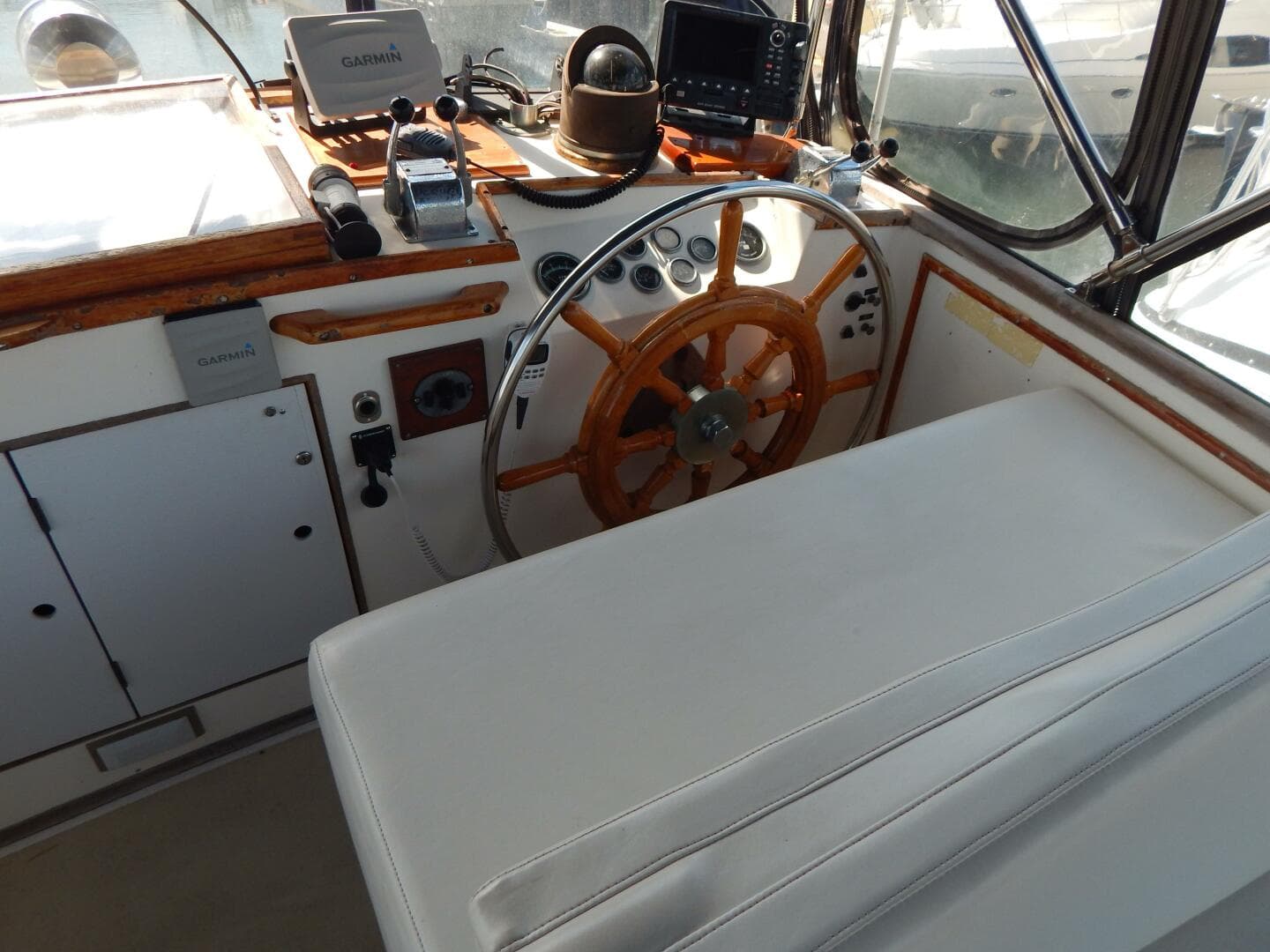 1976 Grand Banks 42 Classic