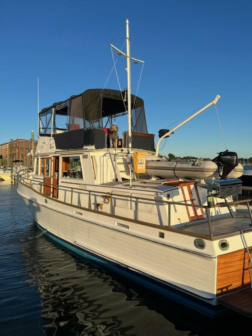 1976 Grand Banks 42 Classic