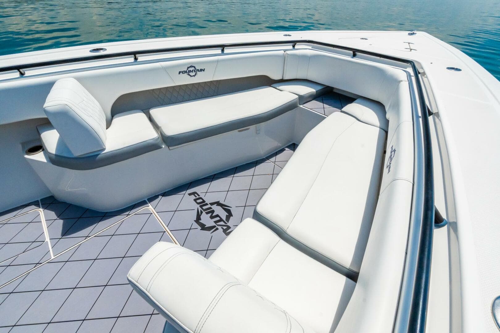 2020 Fountain 38 Center Console
