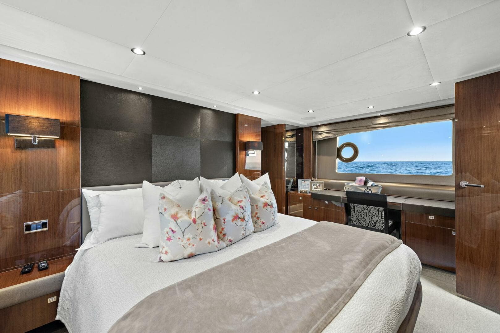 2015 Princess 72 Motoryacht 'LA-Z-BUOY'