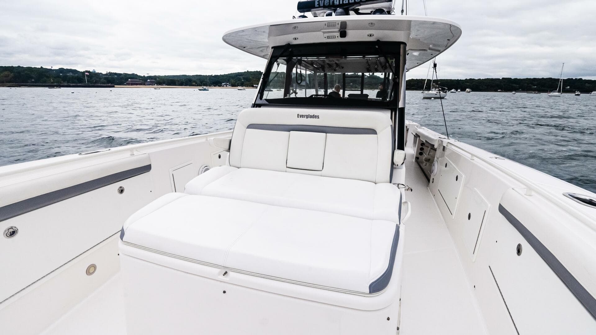 2017 Everglades 435 CC