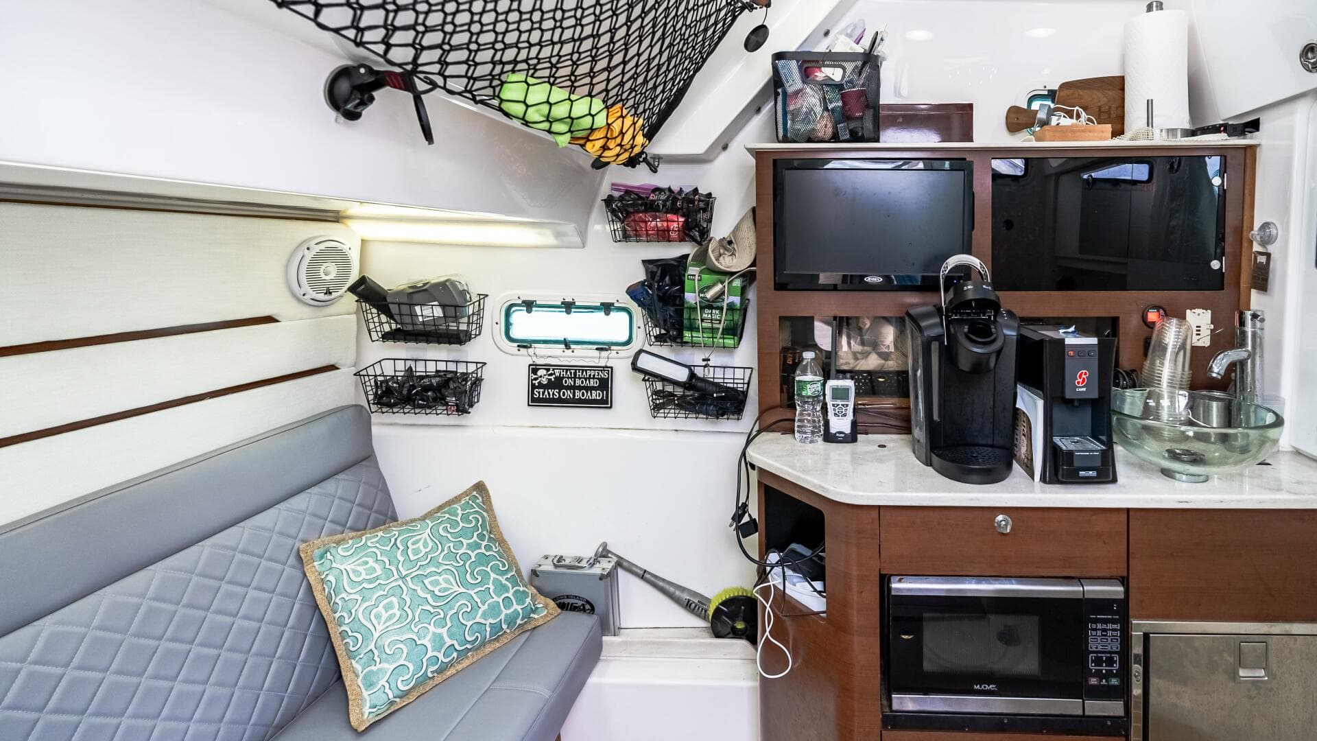 2017 Everglades 435 CC