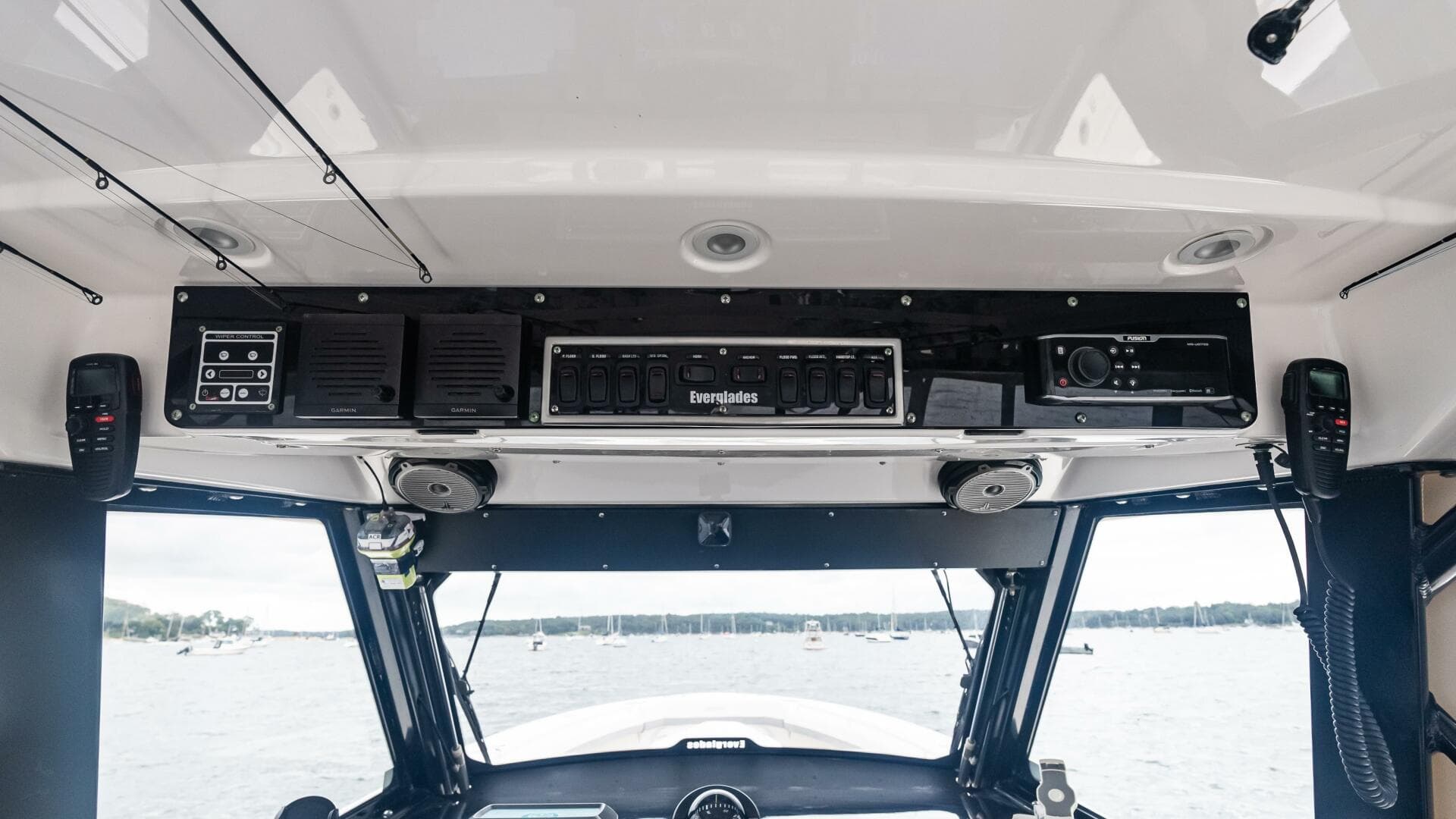 2017 Everglades 435 CC