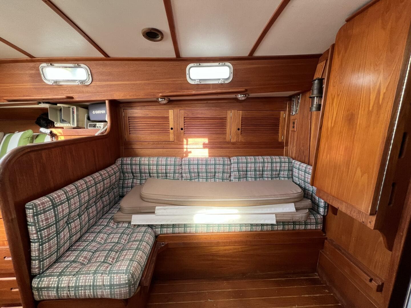 1984 Tartan 37