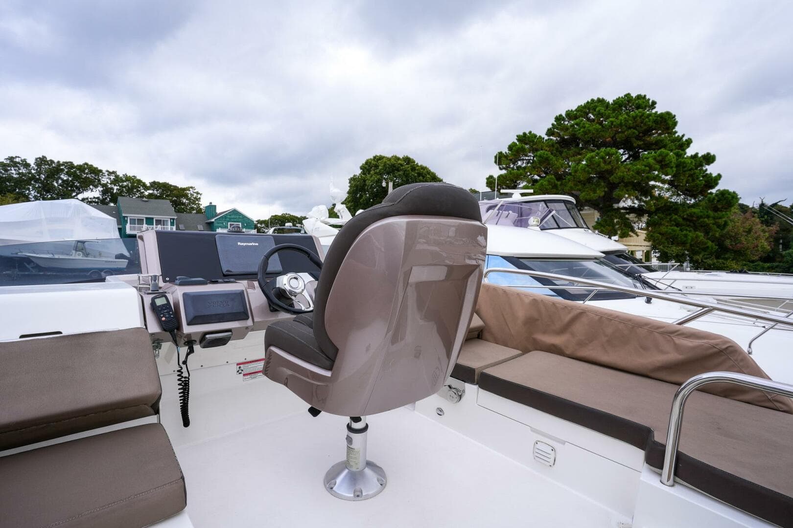 2017 Galeon 43 SKY